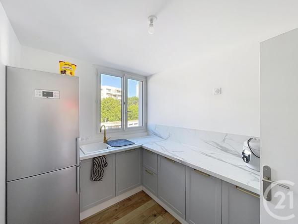 Appartement T5 à vendre  5 pièces - 81,60 m2 BORDEAUX - 33