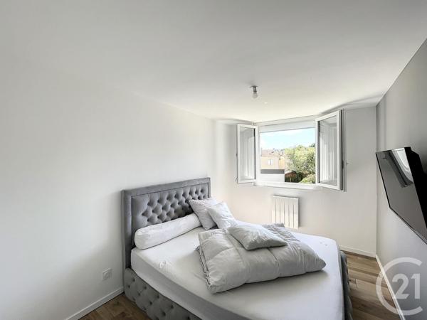 Appartement T5 à vendre  5 pièces - 81,60 m2 BORDEAUX - 33