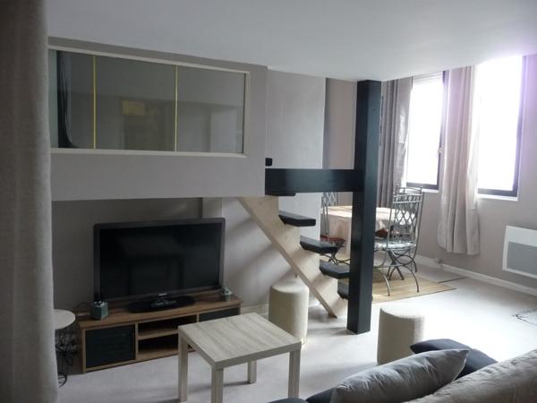 MONTROND LES BAINS PROCHE GARE APPARTEMENT MEUBLE AVEC CAVE Montrond-les-Bains (42210)