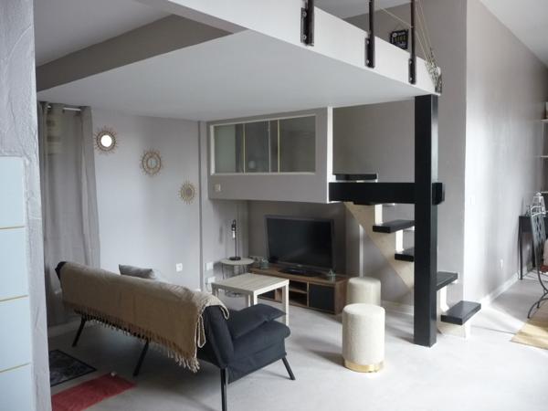 MONTROND LES BAINS PROCHE GARE APPARTEMENT MEUBLE AVEC CAVE Montrond-les-Bains (42210)