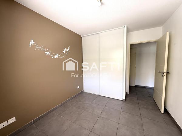 T4 récent avec terrasse 30 m² + parkings – Lumineux et moderne