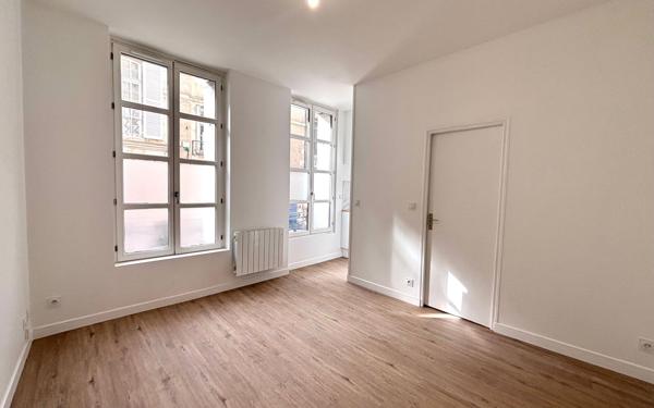 Appartement à louer    1 pièce •  Poitiers