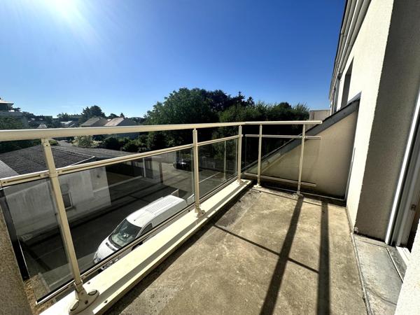 Appartement avec balcon et parking
