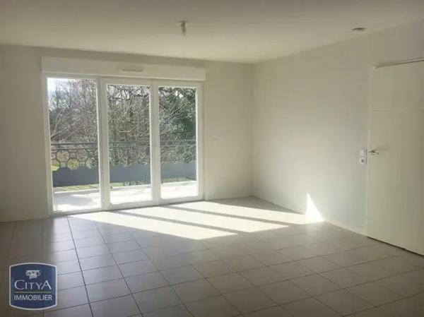 Appartement à louer 2 pièces 54.1m² Pau (64000)
