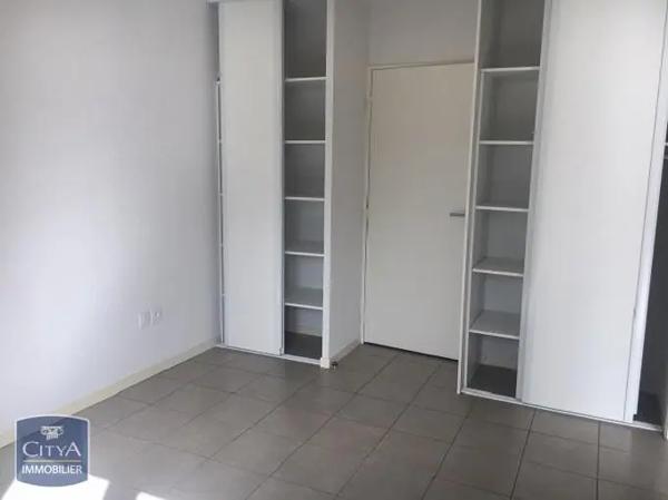 Appartement à louer 2 pièces 54.1m² Pau (64000)
