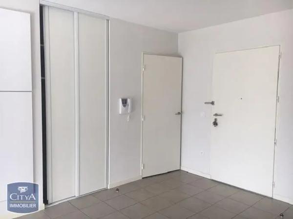 Appartement à louer 2 pièces 54.1m² Pau (64000)