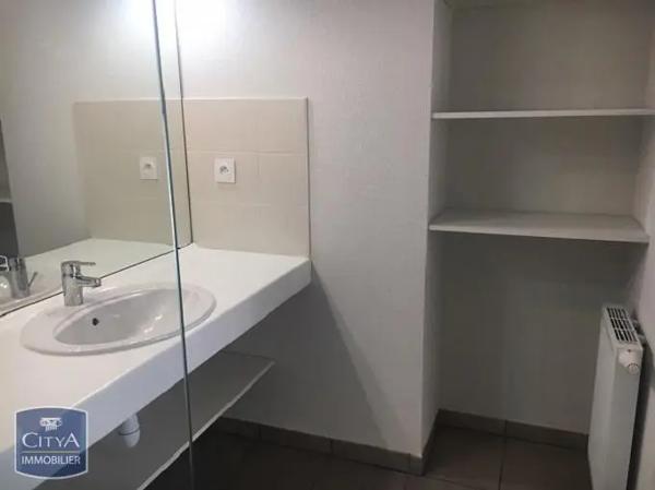 Appartement à louer 2 pièces 54.1m² Pau (64000)