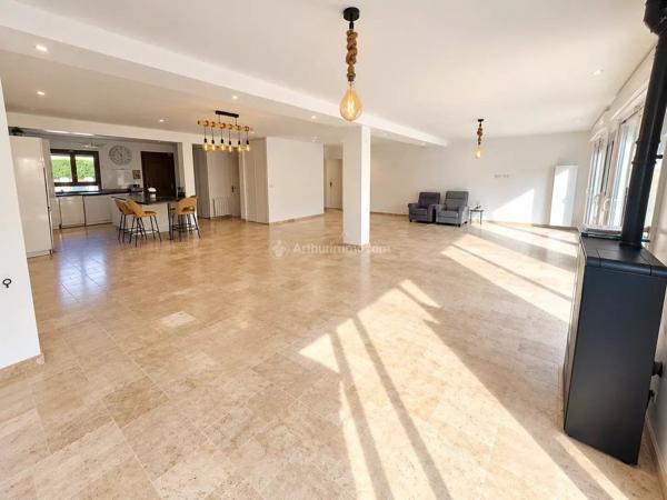 Vente                                                      Maison
                        
                     7 pièces                      194 m2                     à Bailly-Romainvilliers
