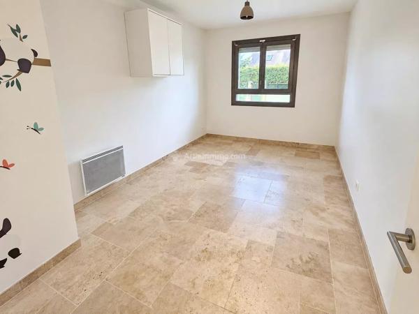 Vente                                                      Maison
                        
                     7 pièces                      194 m2                     à Bailly-Romainvilliers