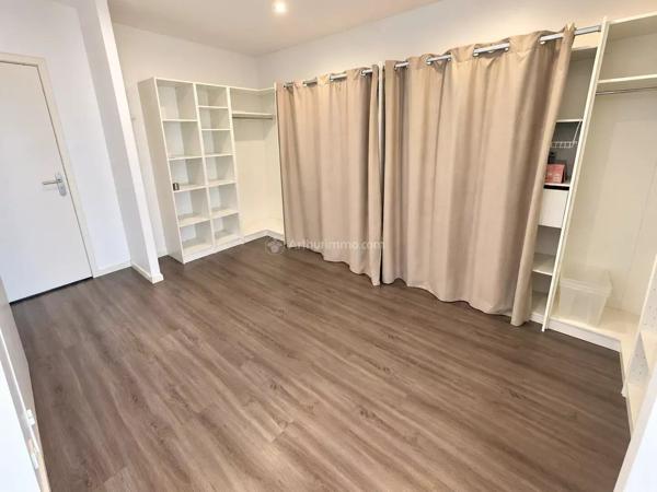 Vente                                                      Maison
                        
                     7 pièces                      194 m2                     à Bailly-Romainvilliers