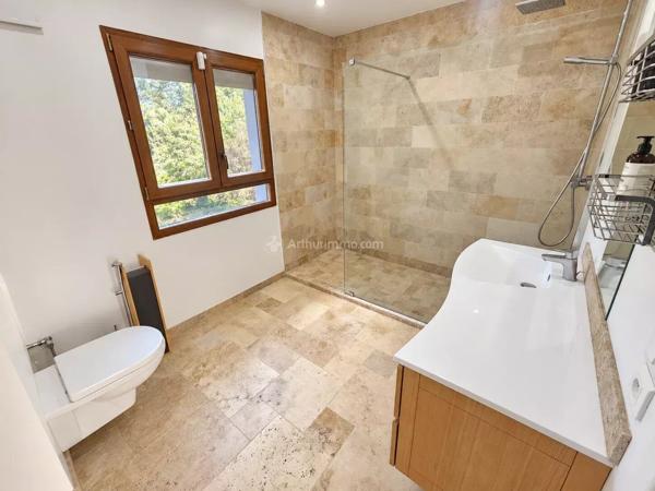 Vente                                                      Maison
                        
                     7 pièces                      194 m2                     à Bailly-Romainvilliers