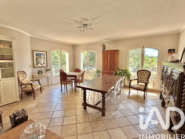 Maison à vendre 8 pièces 238 m² Allauch