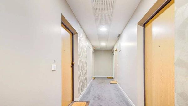 Studio lumineux 24 m² — À deux pas du métro Ménilmontant