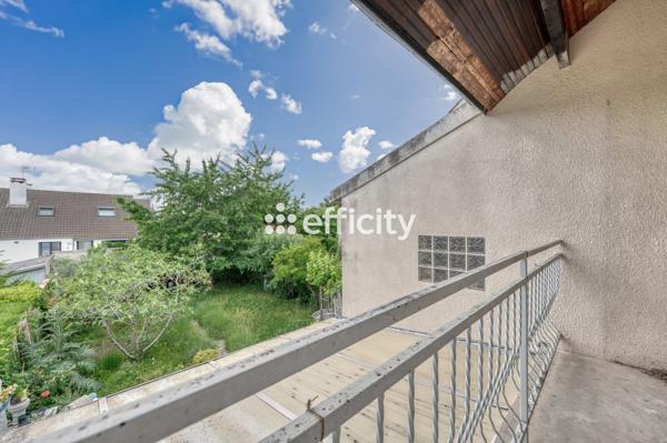 Maison 8 pièces - 153 m² Exclusivité efficity