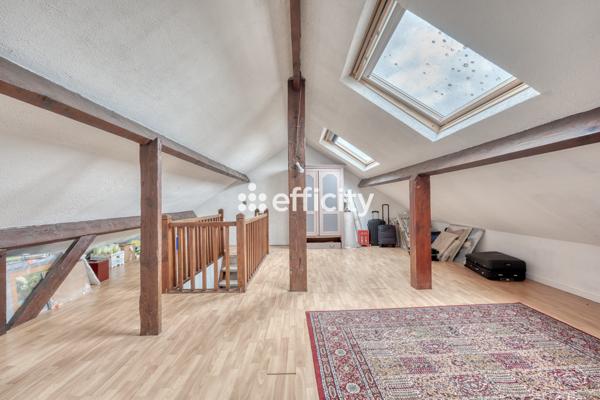 Maison 8 pièces - 153 m² Exclusivité efficity