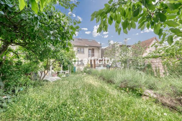 Maison 8 pièces - 153 m² Exclusivité efficity