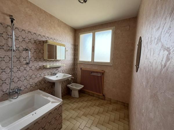 Maison à vendre |  Ligueil |  3 pièces | 69 m²