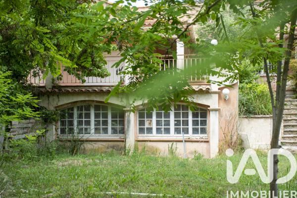 Maison à vendre 4 pièces 265 m² Cassis