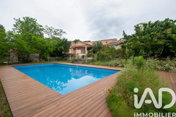 Maison à vendre 4 pièces 265 m² Cassis