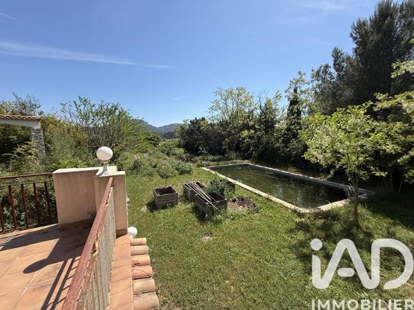 Maison à vendre 4 pièces 265 m² Cassis