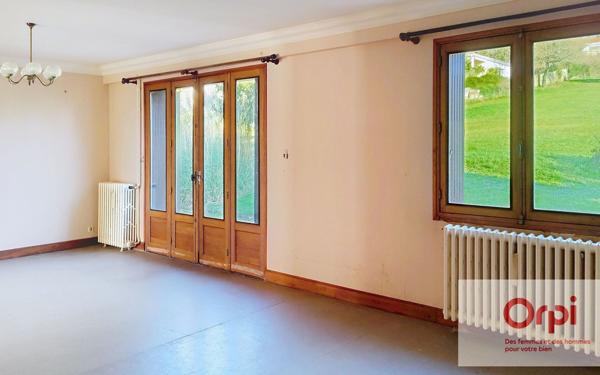 Maison à vendre    4 pièces •  Terrasson-Lavilledieu