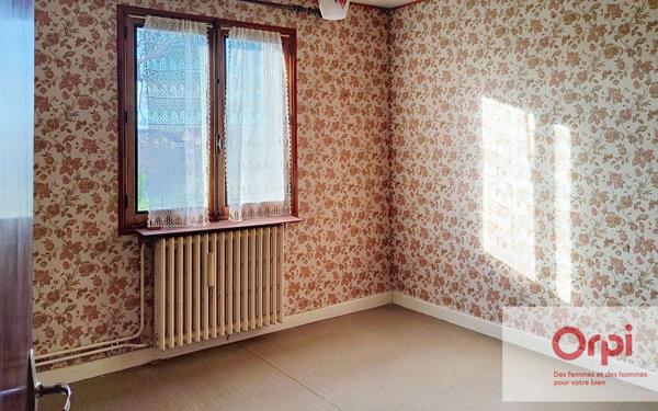 Maison à vendre    4 pièces •  Terrasson-Lavilledieu