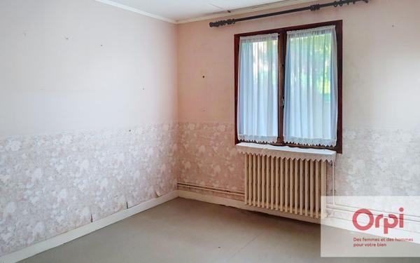 Maison à vendre    4 pièces •  Terrasson-Lavilledieu