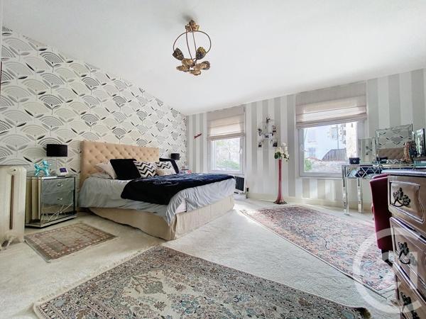 Maison à vendre  7 pièces - 203,97 m2 ROCHEFORT - 17