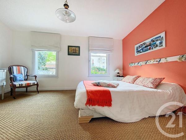 Maison à vendre  7 pièces - 203,97 m2 ROCHEFORT - 17