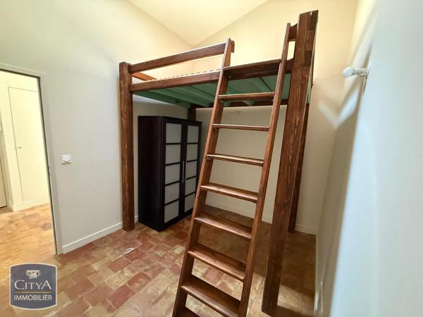 Appartement à louer 2 pièces 42.3m² Aix-en-Provence (13100)