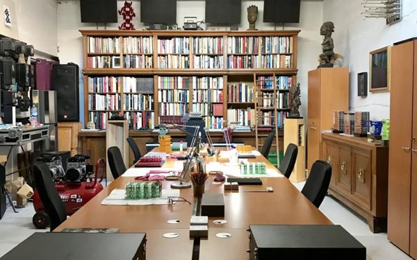 Maison à vendre    4 pièces • 1 866 m2 Viry-Châtillon