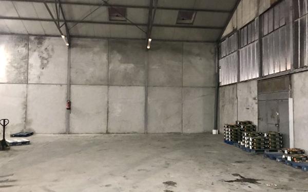 Maison à vendre    4 pièces • 1 866 m2 Viry-Châtillon