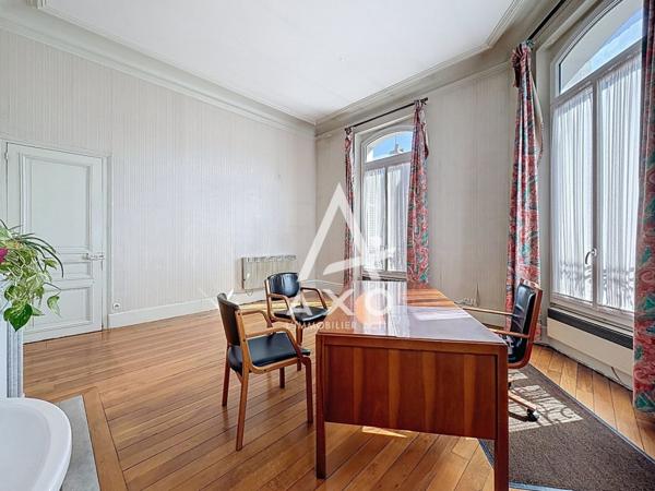 Ensemble immobilier situé en hypercentre