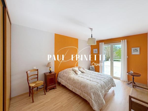 Maison 7 pièces avec piscine et garage