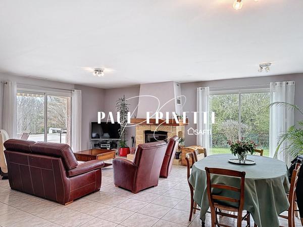 Maison 7 pièces avec piscine et garage