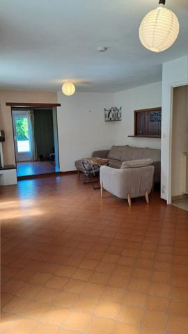 Pavillon Plain Pied, tupe 5; quartier résidentiel sud Angoulême