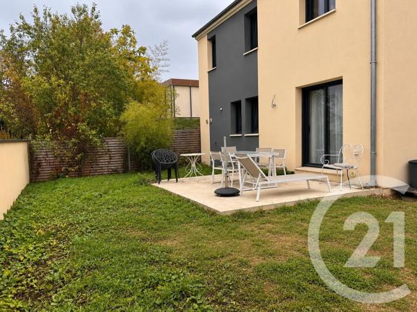 Maison à vendre  6 pièces - 110,75 m 2   THORIGNY SUR MARNE  - 77
