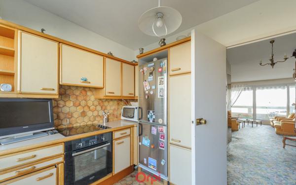Appartement à vendre    3 pièces • 94 m2 La Rochelle