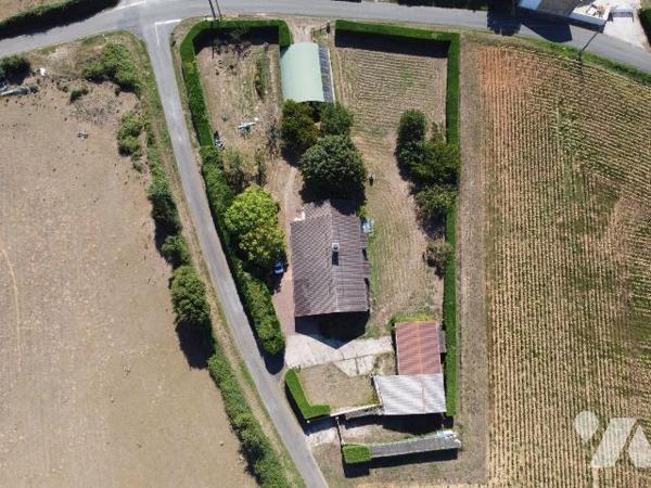 MAISON ATYPIQUE DE 167 m² HABITABLES SUR TERRAIN CLOS 3238m²