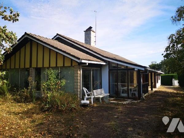 MAISON ATYPIQUE DE 167 m² HABITABLES SUR TERRAIN CLOS 3238m²