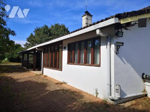 MAISON ATYPIQUE DE 167 m² HABITABLES SUR TERRAIN CLOS 3238m²