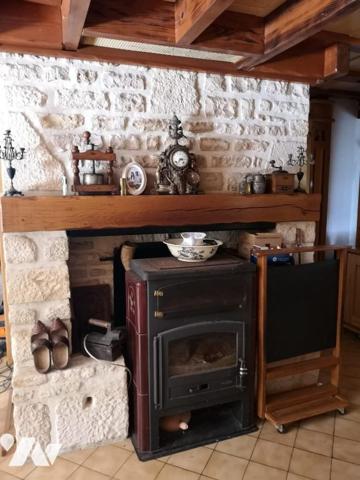 MAISON ATYPIQUE DE 167 m² HABITABLES SUR TERRAIN CLOS 3238m²