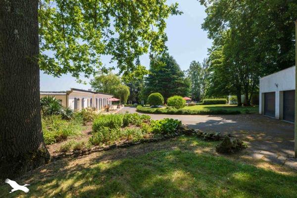 Maison à vendre 895 000 € Montfort-l'Amaury 8 p 228 m² DPE C