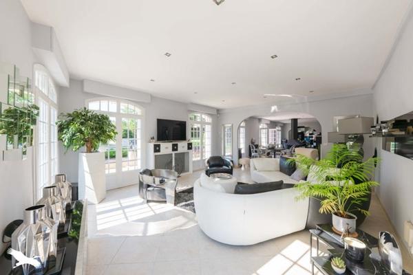 Maison à vendre 895 000 € Montfort-l'Amaury 8 p 228 m² DPE C