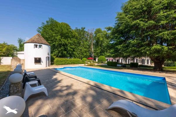 Maison à vendre 895 000 € Montfort-l'Amaury 8 p 228 m² DPE C