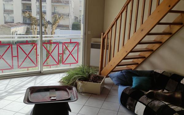 Appartement à vendre    2 pièces • 65 m2 Saintes