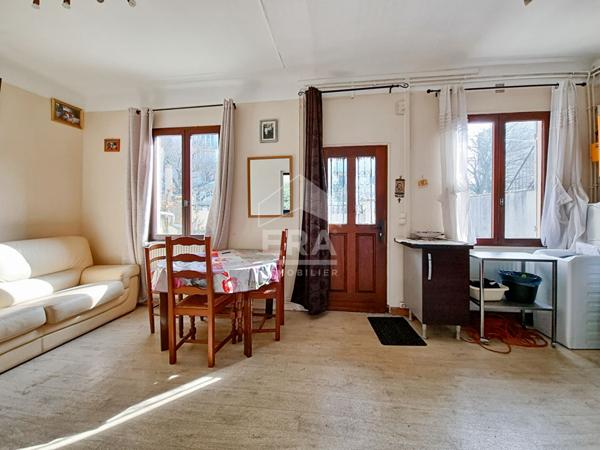 Montreuil maison de 3 pièces de 40 m² avec jardin et dépendance