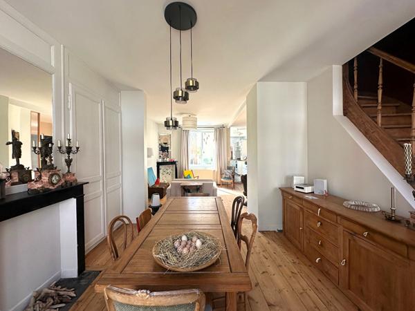 La Madeleine Romarin, Sublime appartement de 110.98 m2, 3 chambres, une salle de bains, une terrasse, une cave La madeleine La Madeleine Romarin, Sublime appartement de 110.98 m2, 3 chambres, une salle de bains, une terrasse, une cave La madeleine