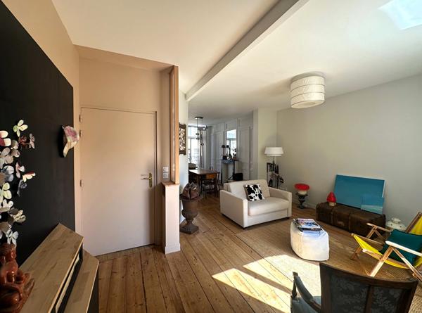 La Madeleine Romarin, Sublime appartement de 110.98 m2, 3 chambres, une salle de bains, une terrasse, une cave La madeleine La Madeleine Romarin, Sublime appartement de 110.98 m2, 3 chambres, une salle de bains, une terrasse, une cave La madeleine