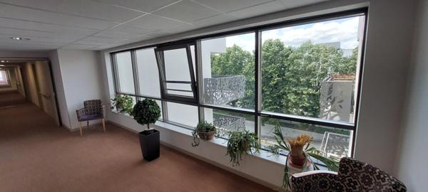 Beau 2 pièces de 53 m², loyer garanti, parking